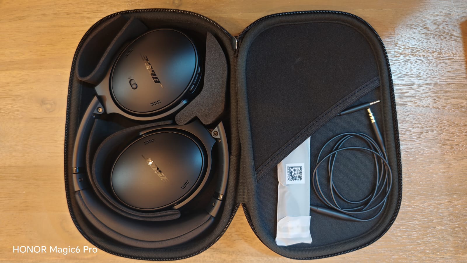 Bose QuietComfort Headphones Open Box 53 - Image 2