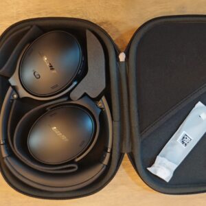Bose QuietComfort Headphones Open Box 52 - Thumbnail Image 1