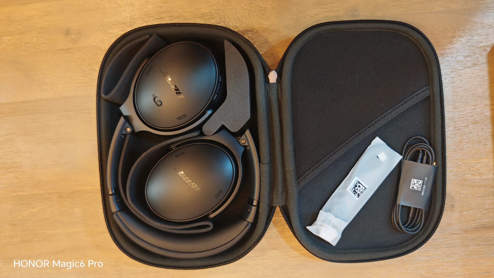 Bose QuietComfort Headphones Open Box 52